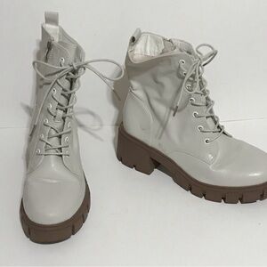 Dirty Laundry Size 9 M Combat Stylish Women's Lace-Up Boots - White Zipper